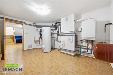 Prodej rodinného domu, 335 m² 16