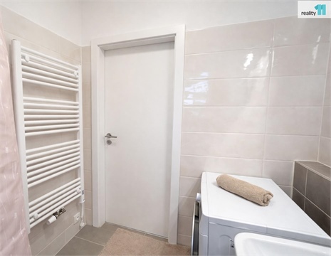 Pronájem bytu 1kk, 38 m² 8