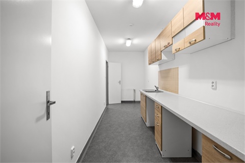 Pronájem kanceláře, 451 m² - 4