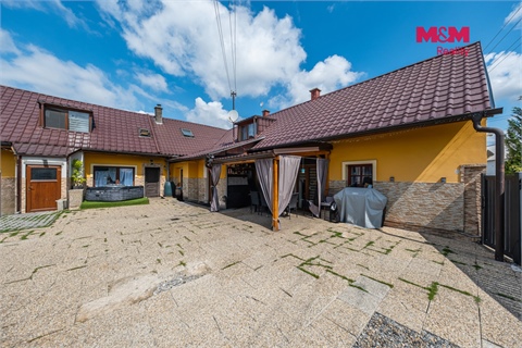 Prodej rodinného domu, 267 m² - 2
