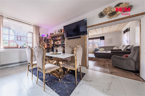 Prodej rodinného domu, 267 m² - 0