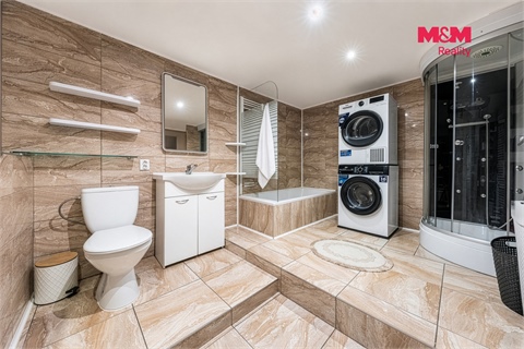 Prodej rodinného domu, 267 m² 22