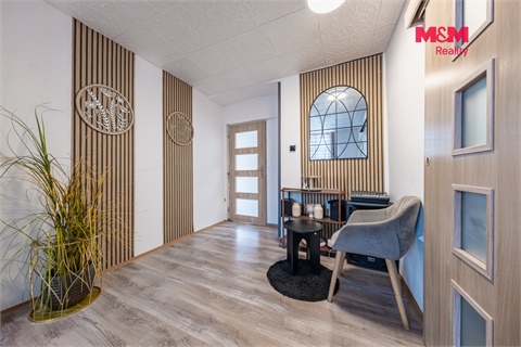 Prodej rodinného domu, 267 m² - 20