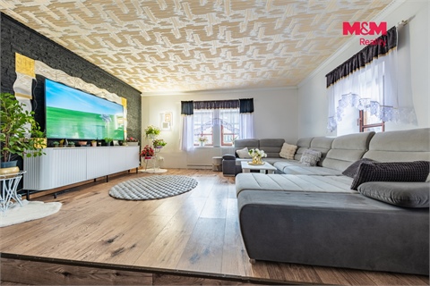 Prodej rodinného domu, 267 m² - 10