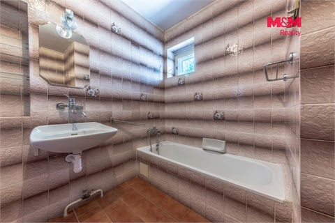 Prodej rodinného domu, 210 m² 8