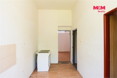 Prodej komerčního objektu, 332 m² 8
