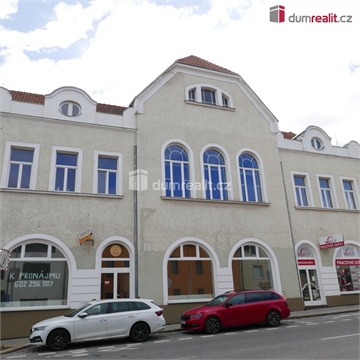 Prodej rodinného domu, 580 m² - 0