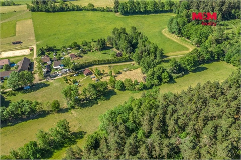 Prodej stavebního pozemku, 1 927 m² 4