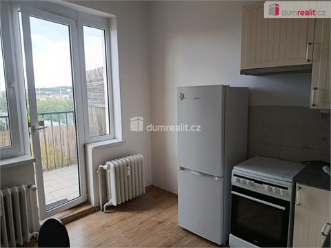 Pronájem bytu 1+1, 33 m² 2