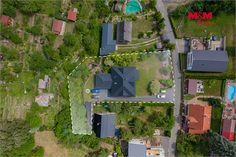 Prodej rodinného domu, 220 m² 12