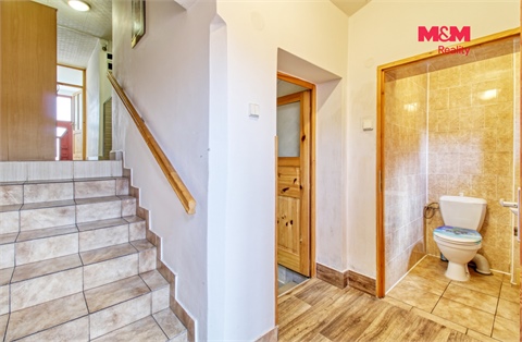 Prodej rodinného domu, 252 m² 24