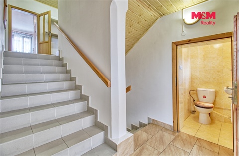Prodej rodinného domu, 252 m² - 10