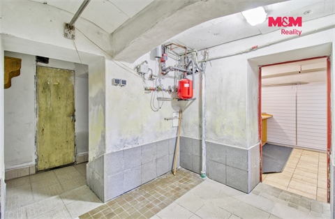 Prodej rodinného domu, 252 m² - 24
