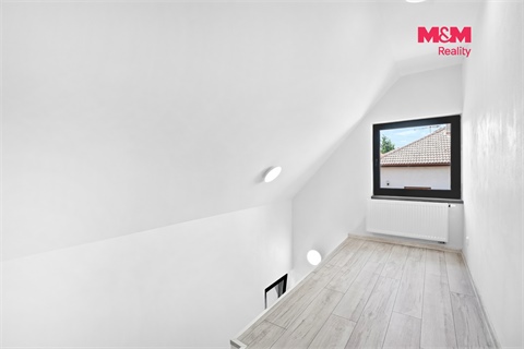 Prodej rodinného domu, 110 m² - 14