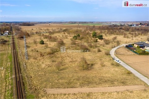 Prodej stavebního pozemku, 911 m² 2