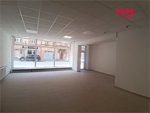 Pronájem obchodních prostor, 125 m² 2