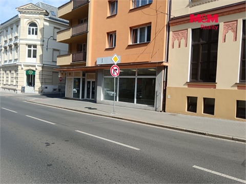 Pronájem obchodních prostor, 125 m² - 0