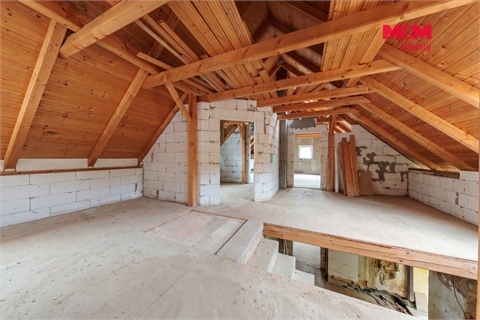 Prodej rodinného domu, 180 m² - 10