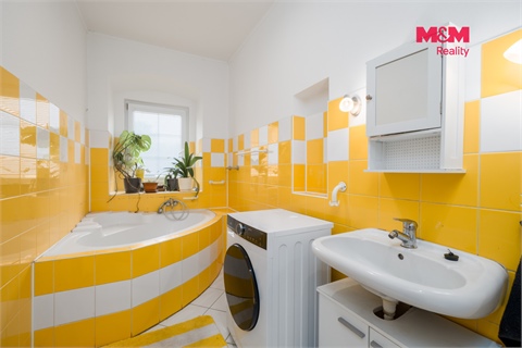 Prodej rodinného domu, 180 m² - 2
