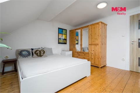 Prodej rodinného domu, 180 m² - 6