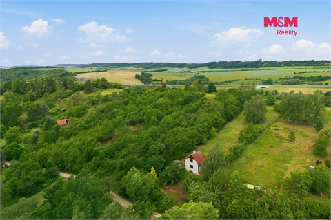 Prodej stavebního pozemku, 2 033 m² 2