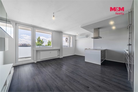 Prodej bytu 3kk, 67 m² - 0