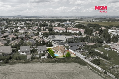 Prodej rodinného domu, 360 m² - 18