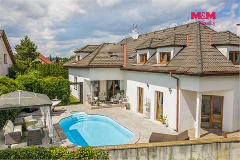 Prodej rodinného domu, 360 m² 22