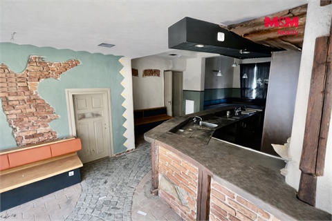 Prodej rodinného domu, 577 m² 10