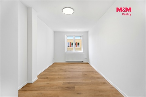 Prodej rodinného domu, 100 m² 10