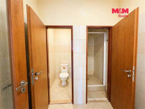 Pronájem kanceláře, 196 m² - 12