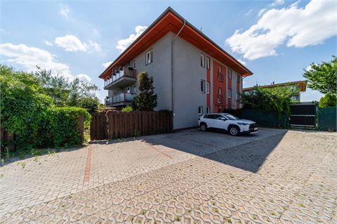 Prodej bytu 3kk, 64 m² - 22