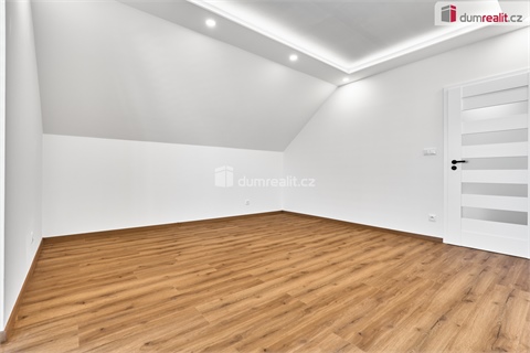 Prodej rodinného domu, 160 m² 6