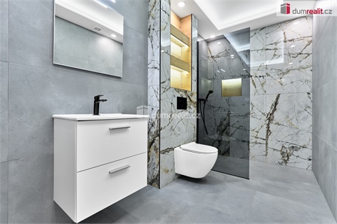 Prodej rodinného domu, 160 m² - 2