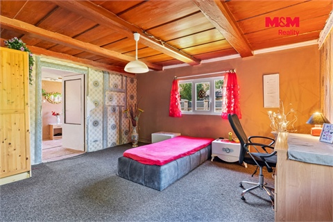 Prodej rodinného domu, 220 m² 8