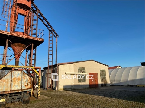 Pronájem skladu / haly, 456 m² - 2