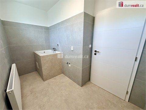 Prodej rodinného domu, 247 m² - 12