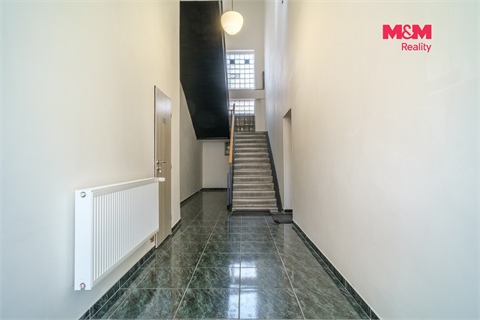 Pronájem obchodních prostor, 1 200 m² 18