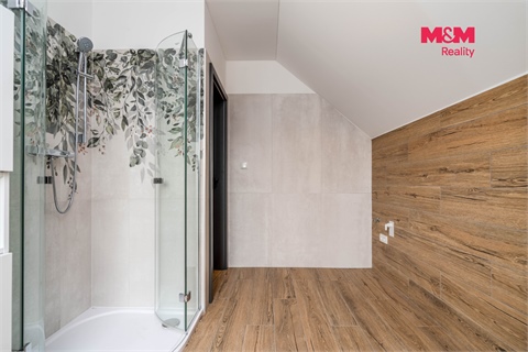 Prodej rodinného domu, 92 m² - 14