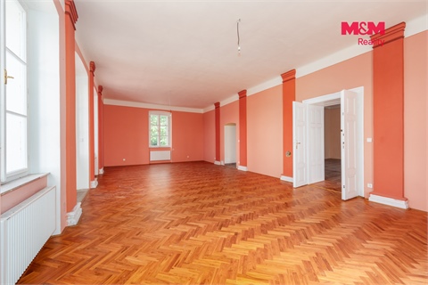 Prodej komerčního objektu, 963 m² 8