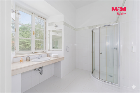 Prodej komerčního objektu, 963 m² 10