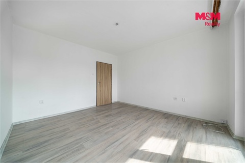 Prodej bytu 1+1, 33 m² 8