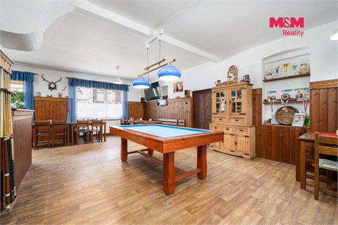 Prodej rodinného domu, 300 m² - 2