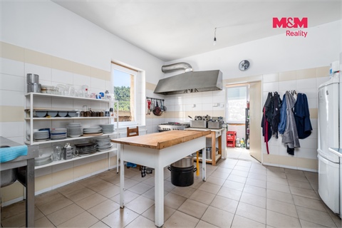 Prodej rodinného domu, 300 m² 6