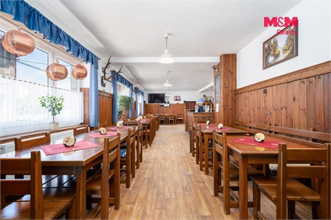 Prodej rodinného domu, 300 m² 2