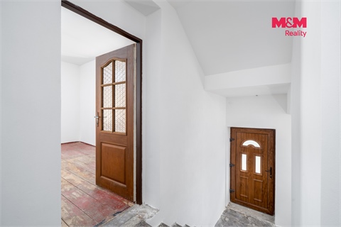 Prodej rodinného domu, 300 m² - 14