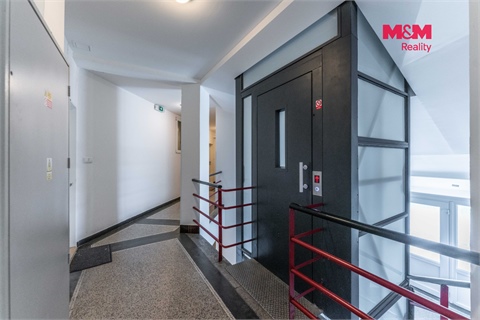 Pronájem bytu 2kk, 74 m² 18