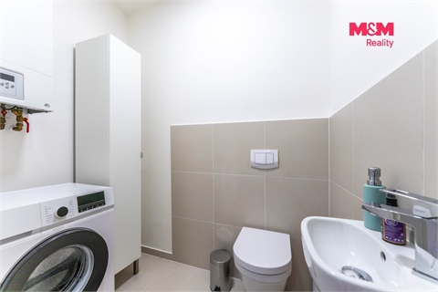 Pronájem bytu 2kk, 74 m² 10