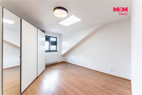 Pronájem bytu 2kk, 74 m² - 0