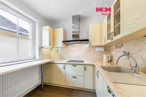 Pronájem bytu 4+1, 90 m² 0